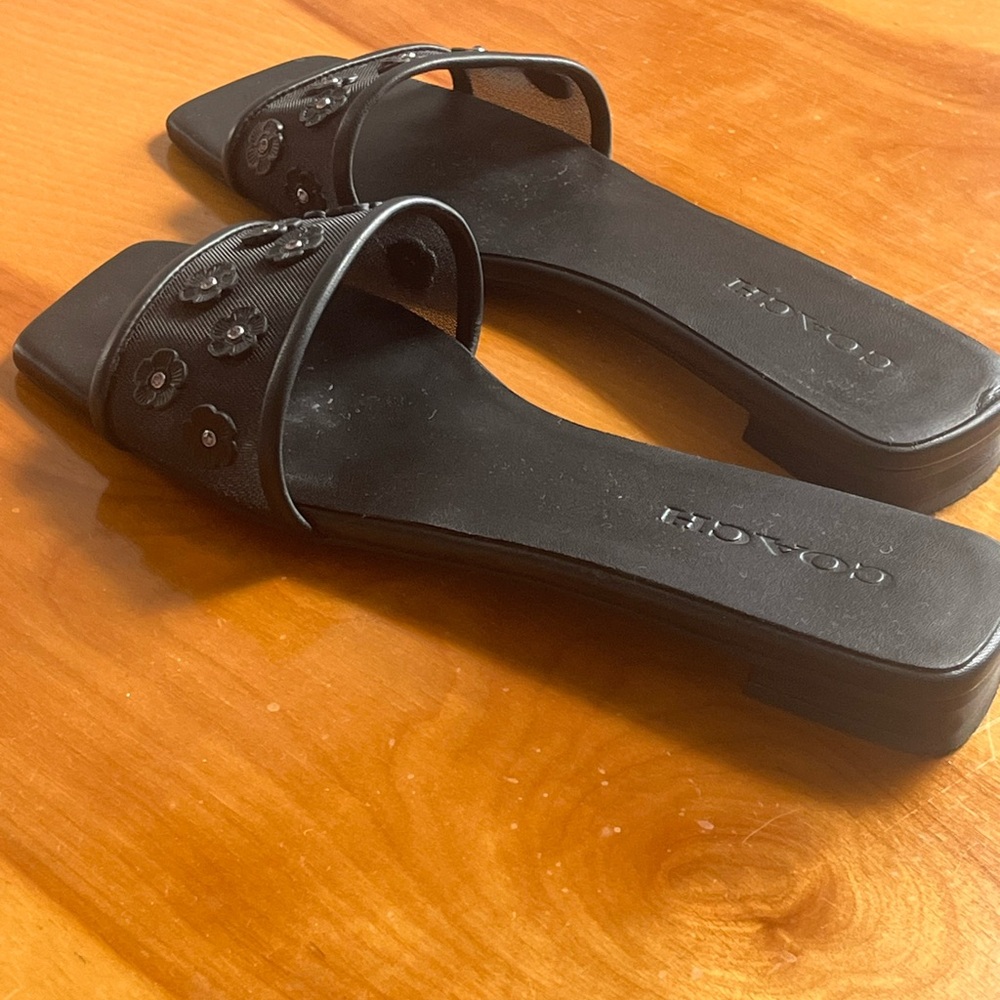 Coach Tea Rose Sandals - Picture 3 of 7